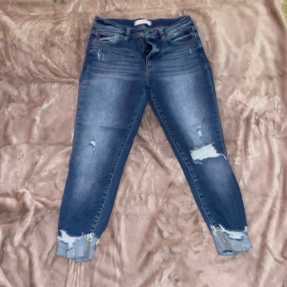 KanCan size 13/30 distressed Jeans